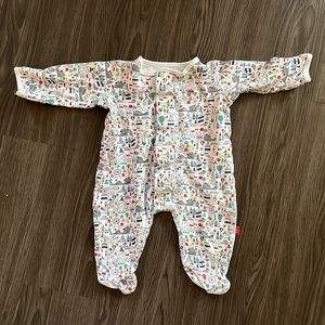 Magnetic me 0 to 3 months